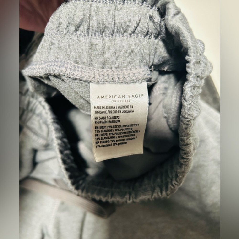 American Eagle Everywhere Joggers - Picture 7 of 7